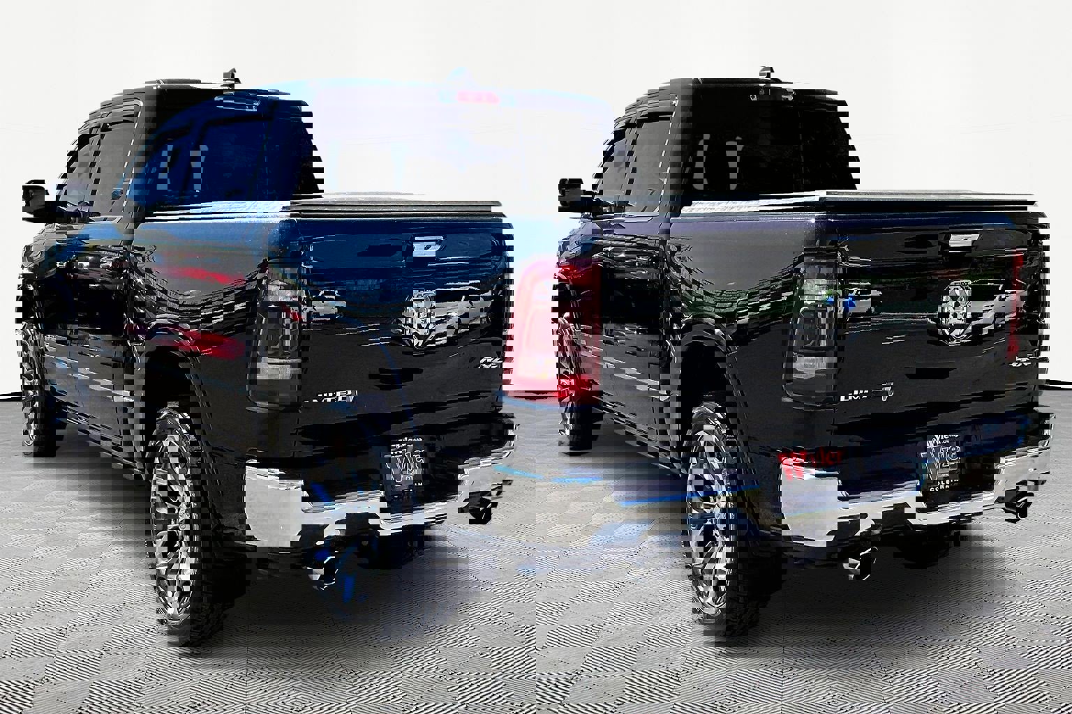 Used 2019 RAM 1500 Limited image 4