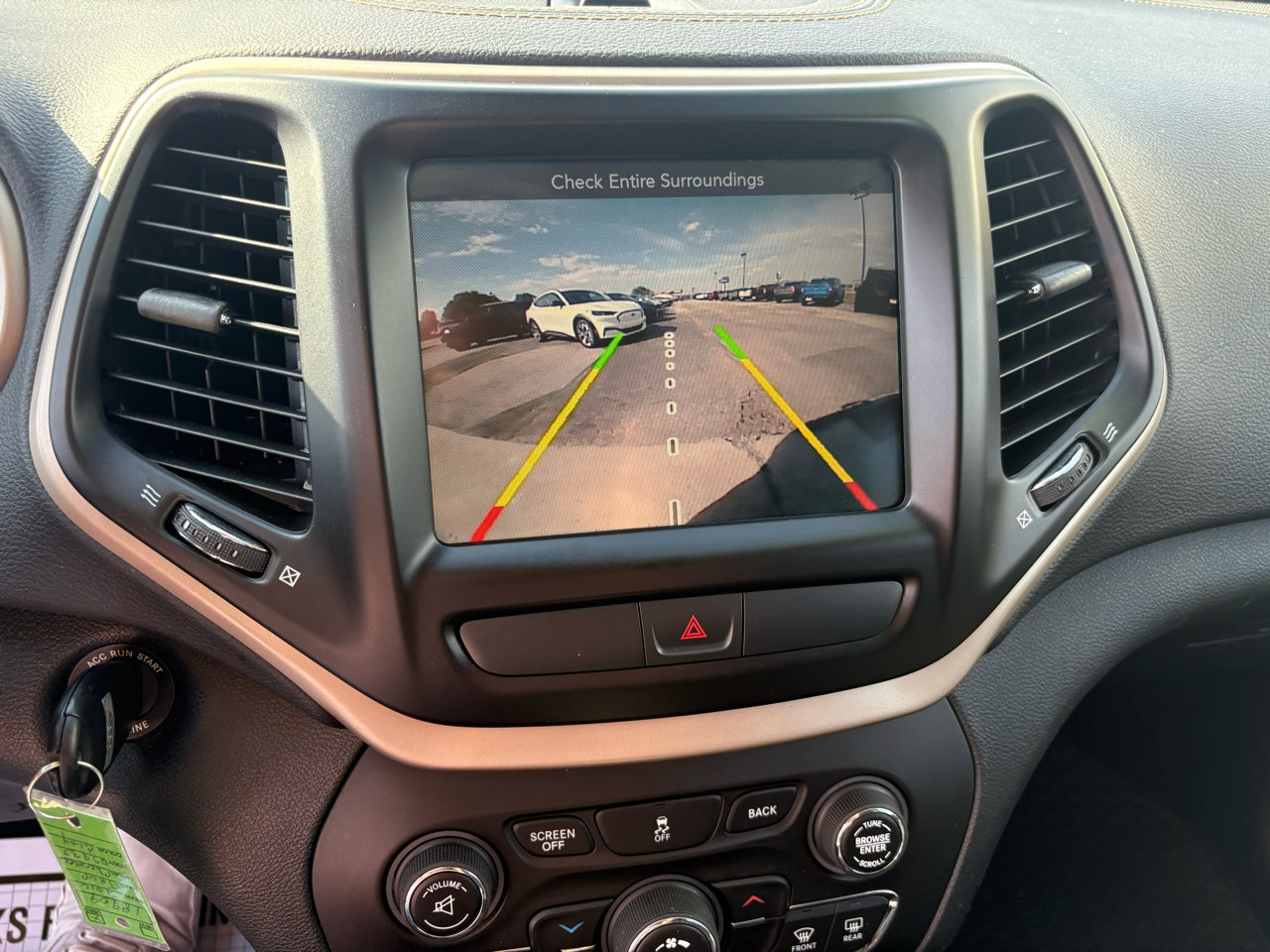 Used 2016 Jeep Cherokee Latitude image 24
