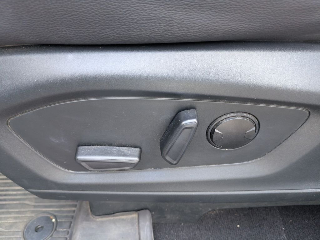 Used 2024 Ford Explorer ST w/ Equipment Group 401A AWD/4WD image 24