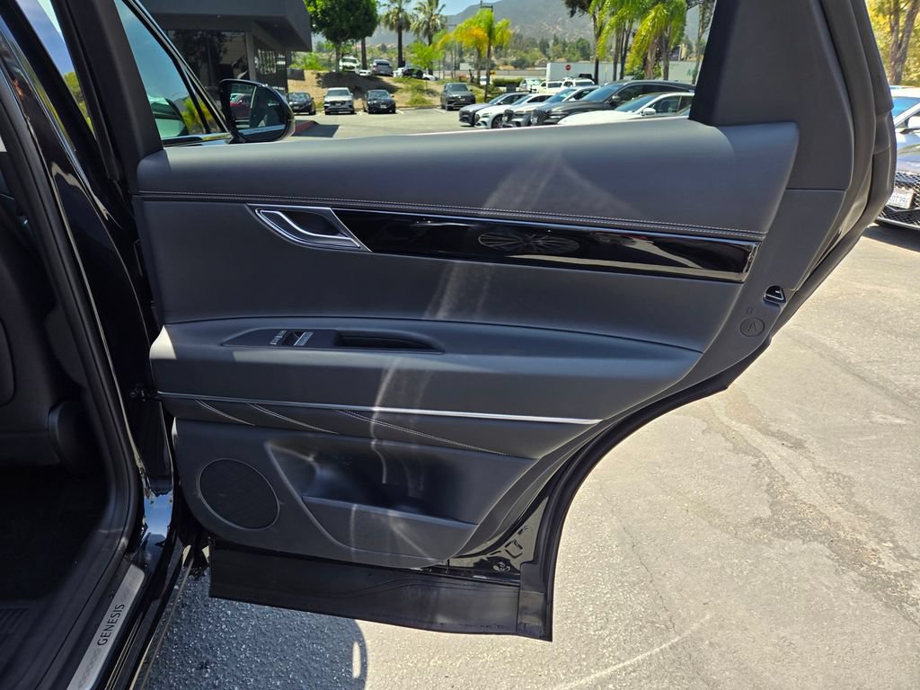 Used 2026 Genesis GV80 2.5T RWD image 21