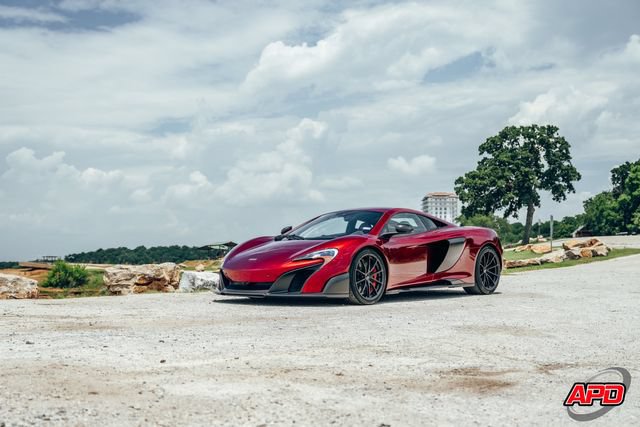 Used 2016 McLaren 675LT Coupe RWD image 19