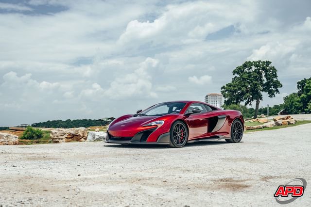 Used 2016 McLaren 675LT Coupe RWD image 19