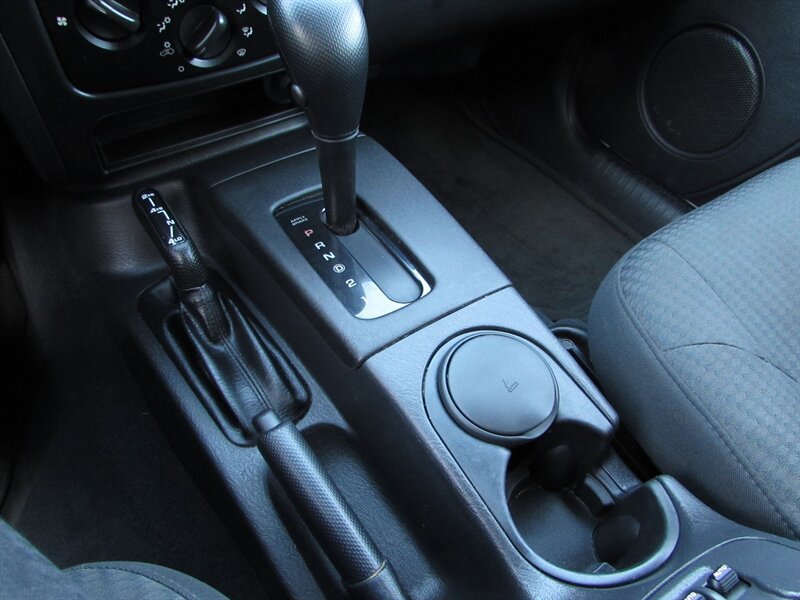 Used 2004 Jeep Liberty Sport w/ PWR Convenience Group AWD/4WD image 19