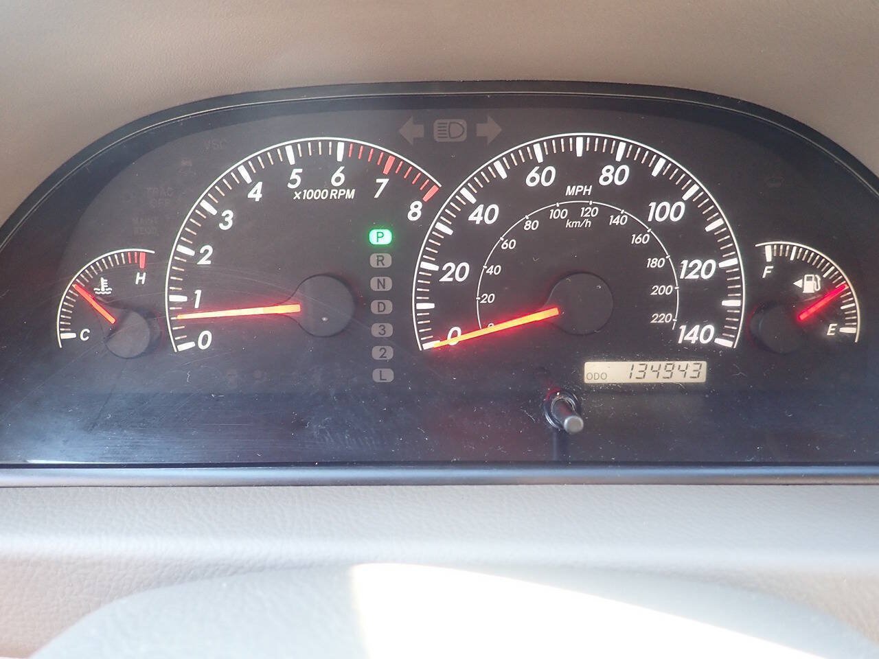Used 2006 Toyota Camry XLE w/ VSC & Side Airbag Pkg FWD image 4