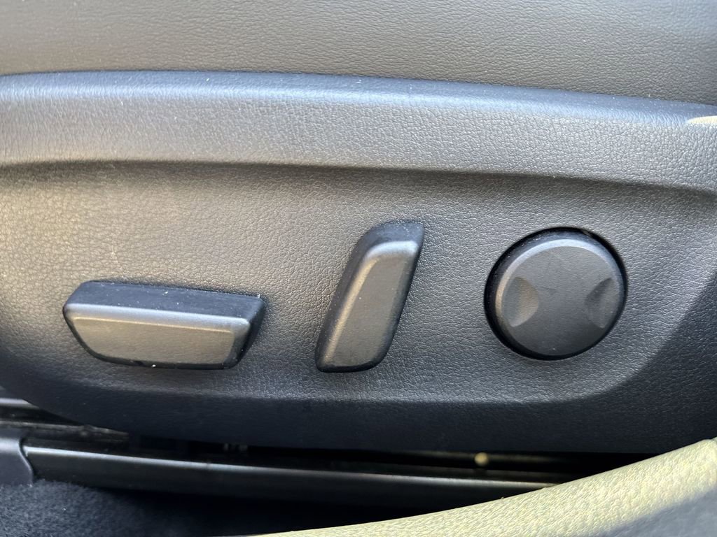 Used 2020 MAZDA MAZDA3 AWD Sedan w/ Premium Package image 12