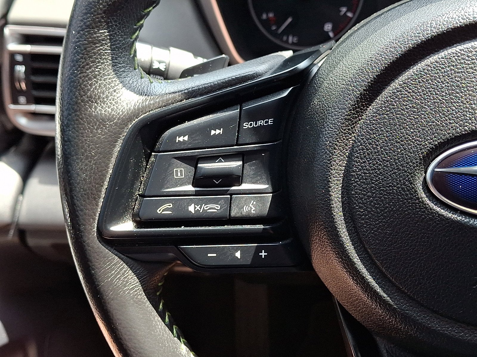 Certified 2024 Subaru Outback Onyx Edition XT AWD/4WD image 21