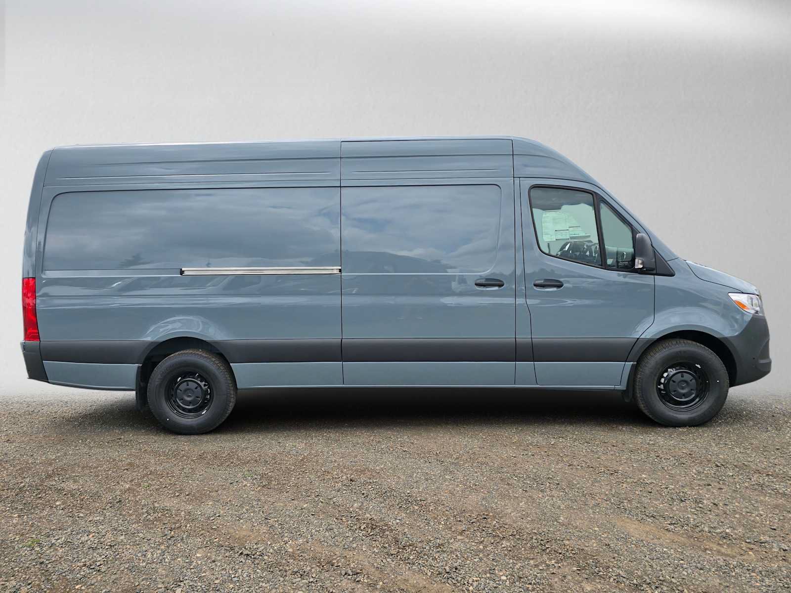 Used 2026 Mercedes-Benz Sprinter 2500 image 2