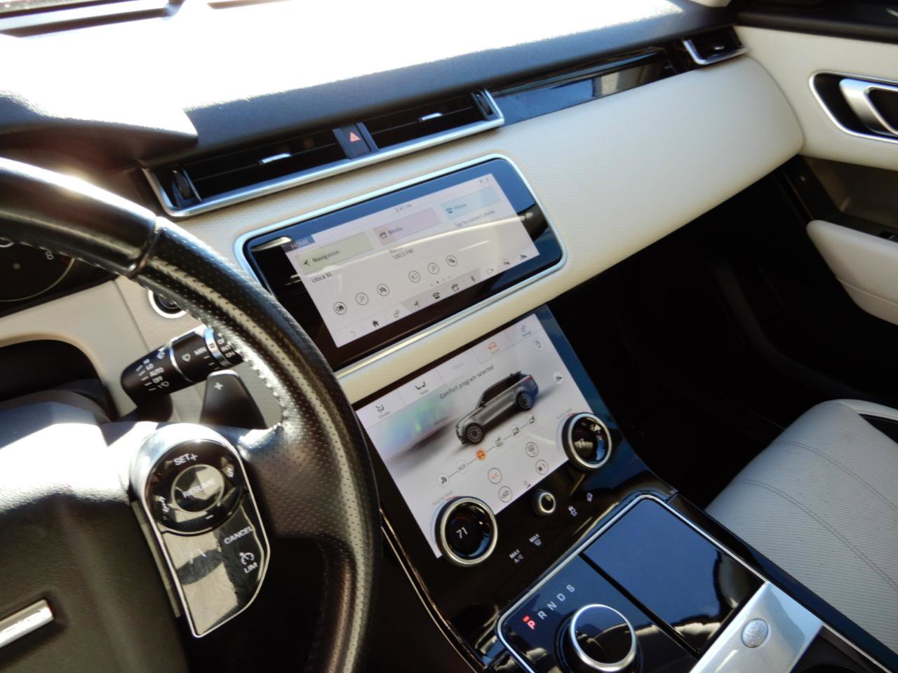 Used 2019 Land Rover Range Rover Velar S AWD/4WD image 16