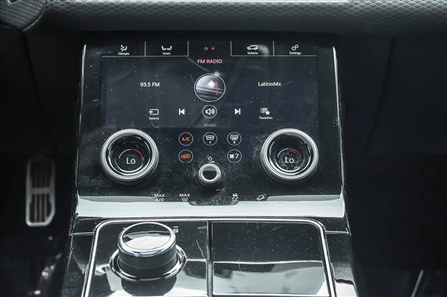 Used 2019 Land Rover Range Rover Velar R-Dynamic SE AWD/4WD image 19