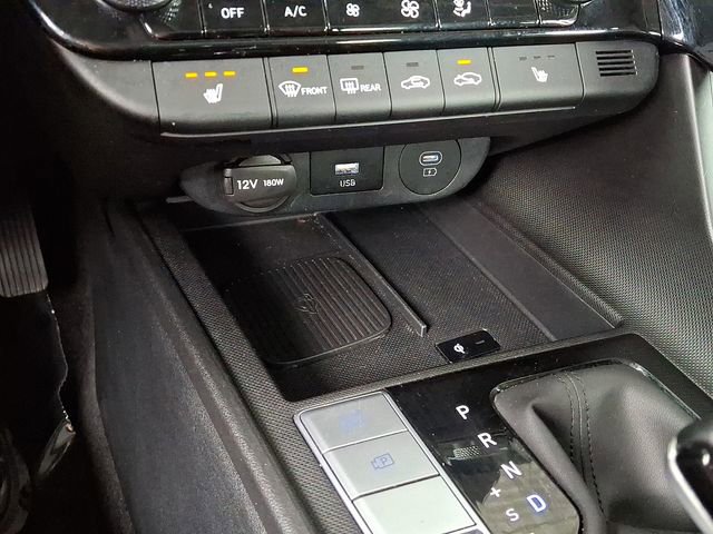 Used 2025 Hyundai Elantra SEL image 27
