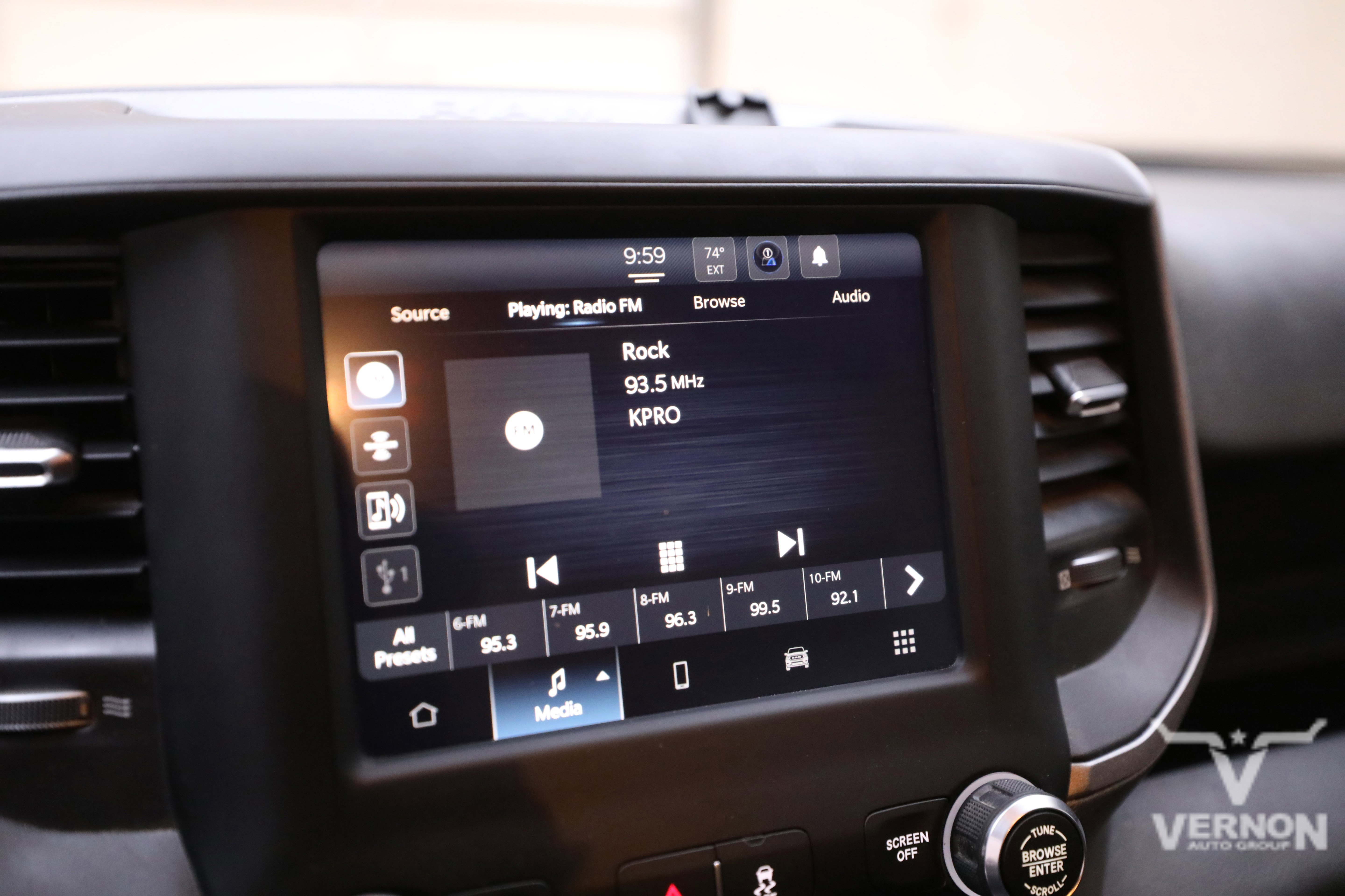 Used 2024 RAM 2500 Tradesman w/ Chrome Appearance Group image 25