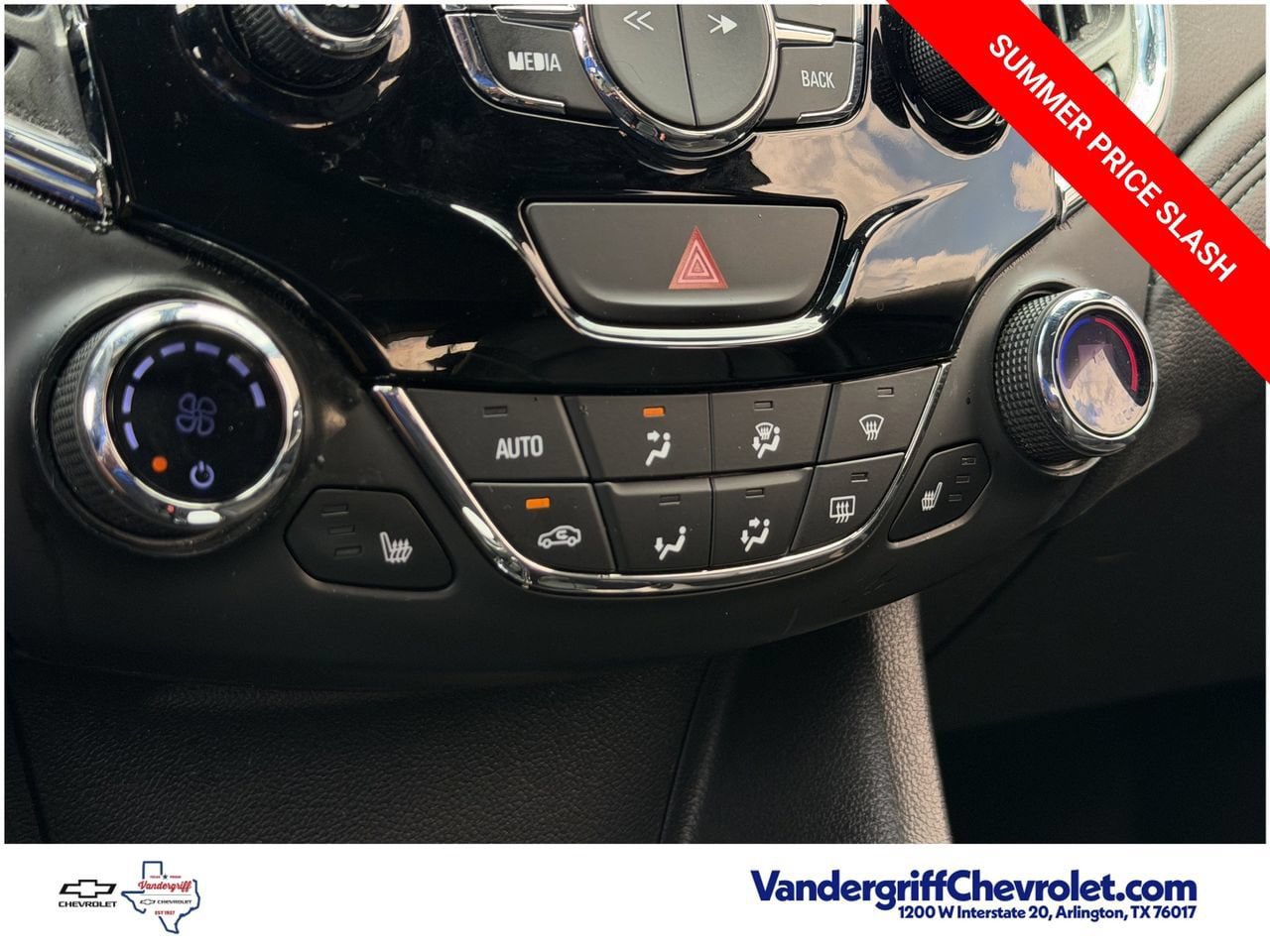 Used 2017 Chevrolet Cruze Premier FWD image 19