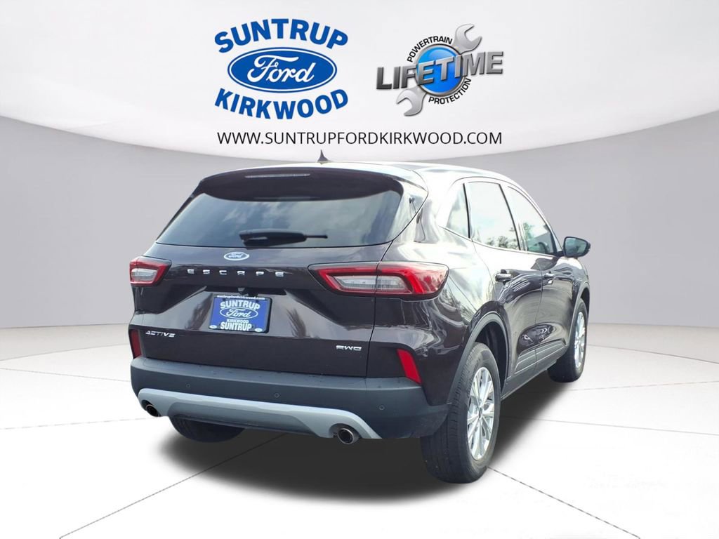 Used 2023 Ford Escape Active w/ Tech Pack #2 image 3