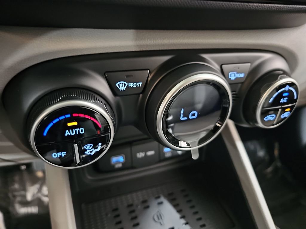New 2026 Hyundai Venue SEL FWD image 22