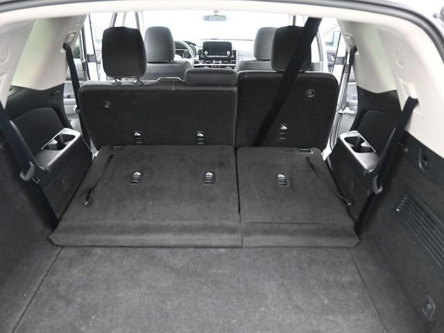 Used 2024 Nissan Pathfinder SV image 15