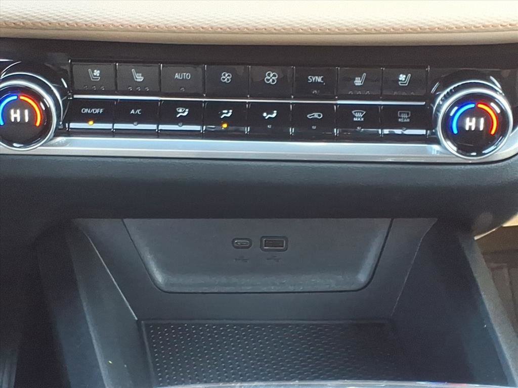 New 2026 Chevrolet Equinox ACTIV w/ Convenience Package III image 11