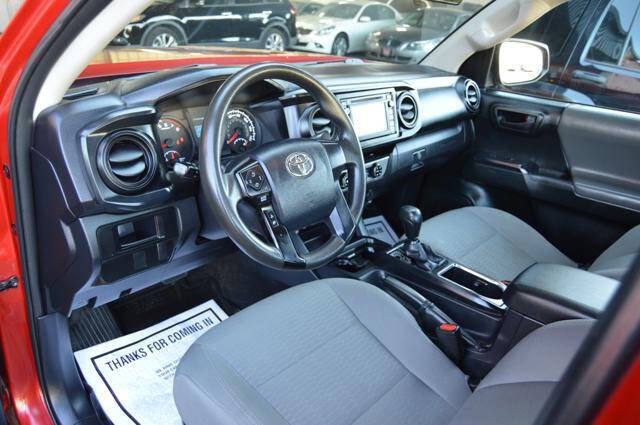 Used 2017 Toyota Tacoma 4x4 Access Cab image 15