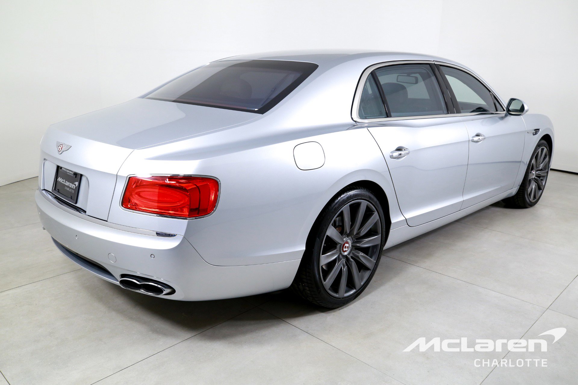 Used 2017 Bentley Flying Spur V8 image 8