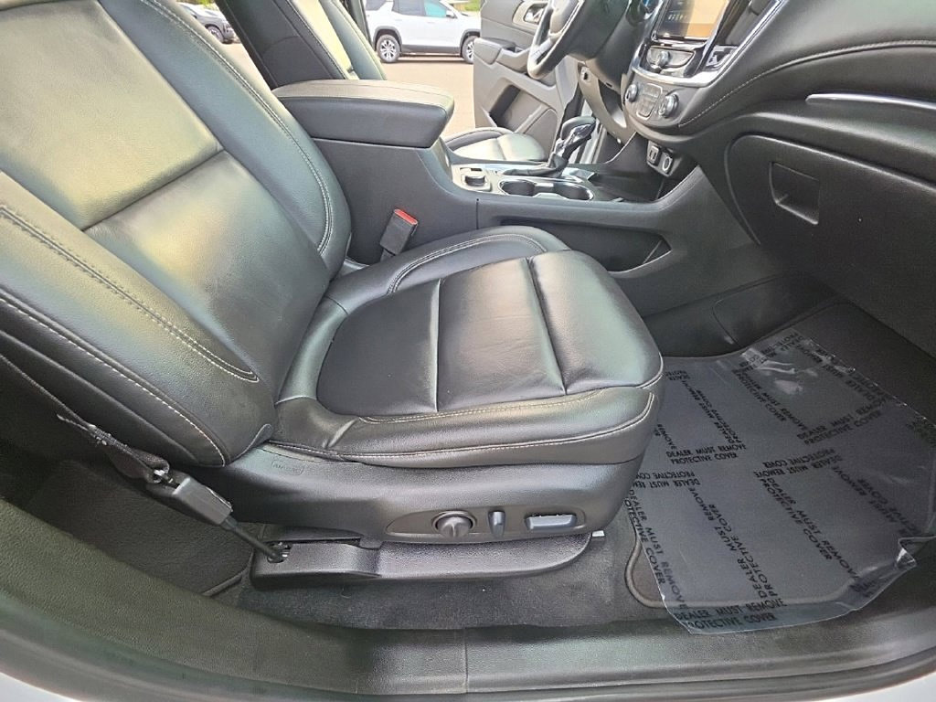 Certified 2023 Chevrolet Traverse LT AWD/4WD image 30