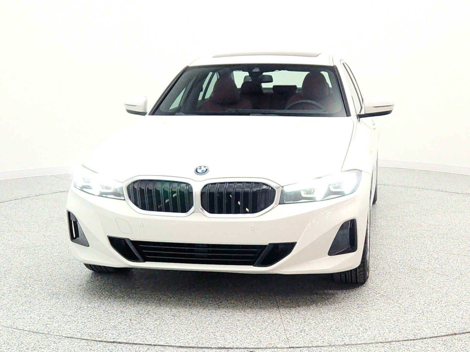 Used 2023 BMW 330e w/ Convenience Package RWD image 2