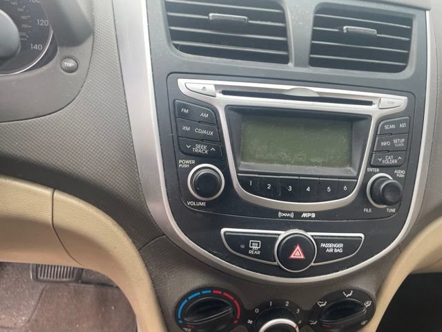 Used 2013 Hyundai Accent GLS FWD image 12