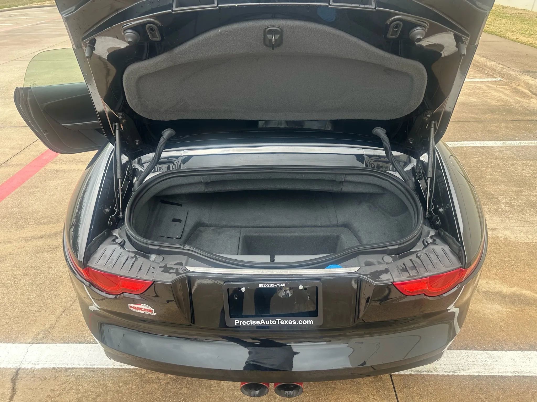 Used 2014 Jaguar F-TYPE S image 18