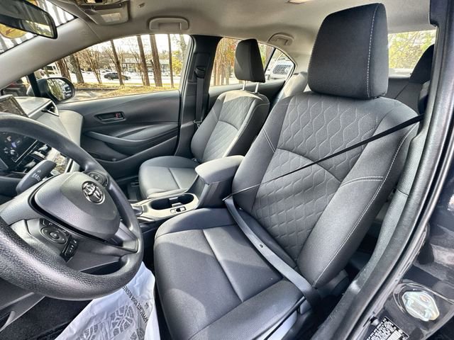 Used 2025 Toyota Corolla LE image 20