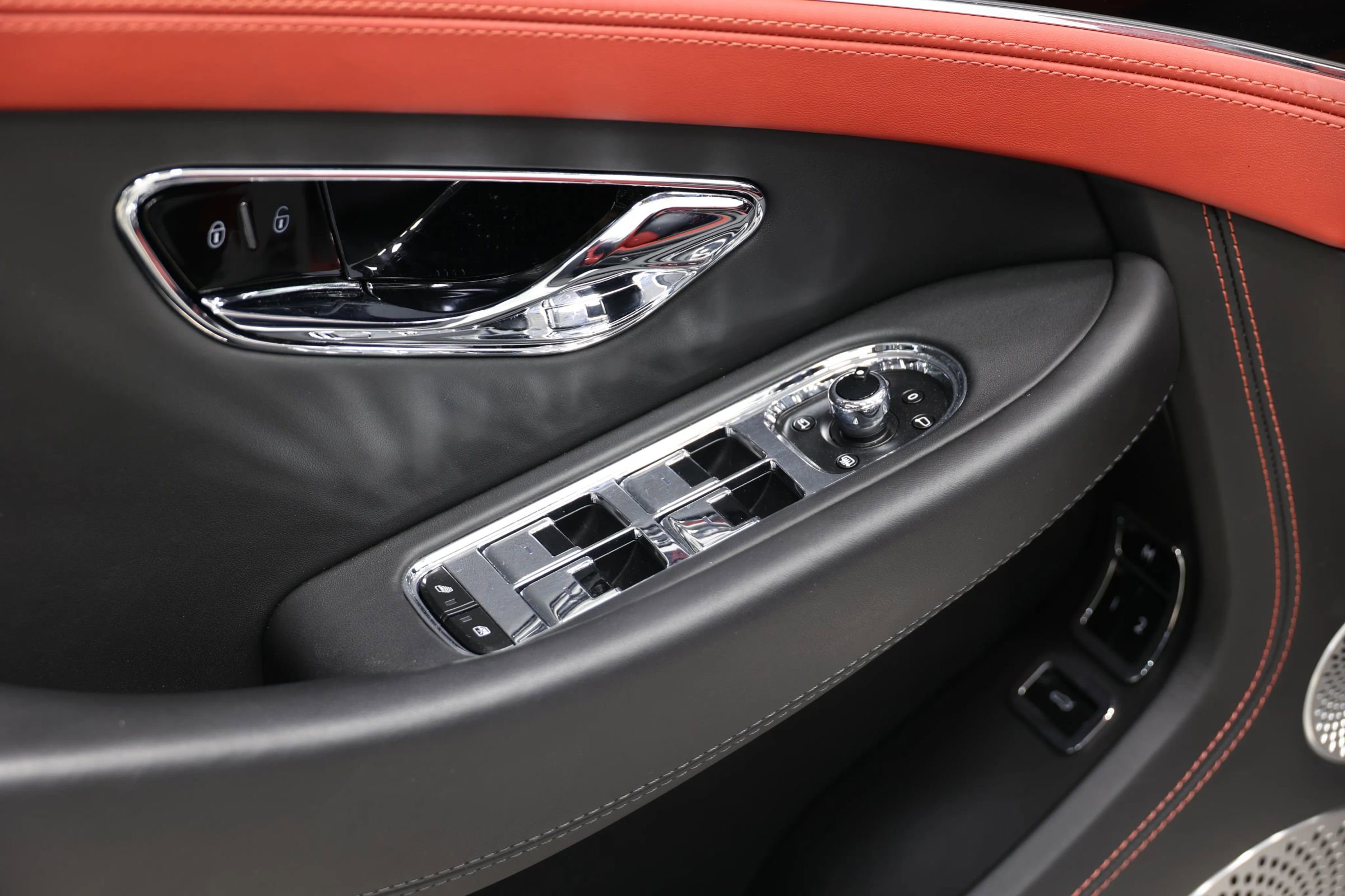 Used 2020 Bentley Continental GT V8 image 14