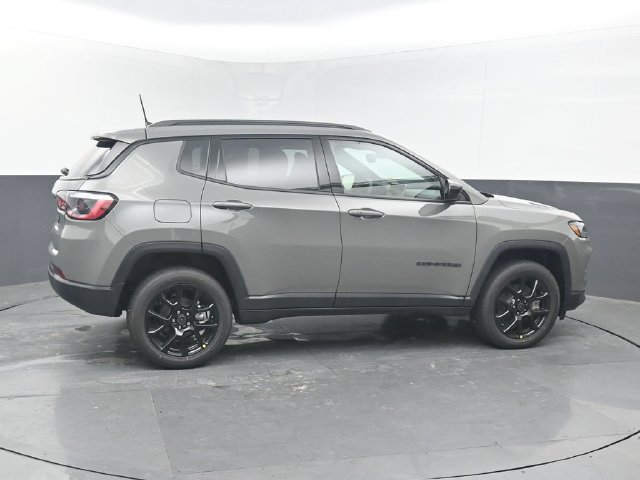 New 2027 Jeep Compass Latitude AWD/4WD image 7