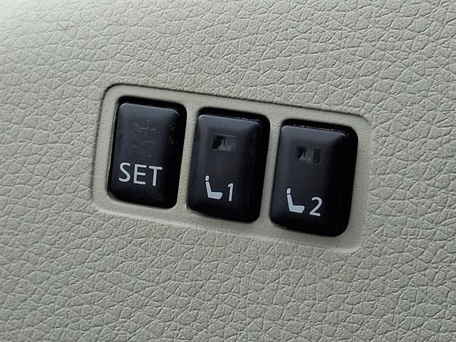 Used 2022 Nissan Rogue Sport SV w/ Technology Package image 26