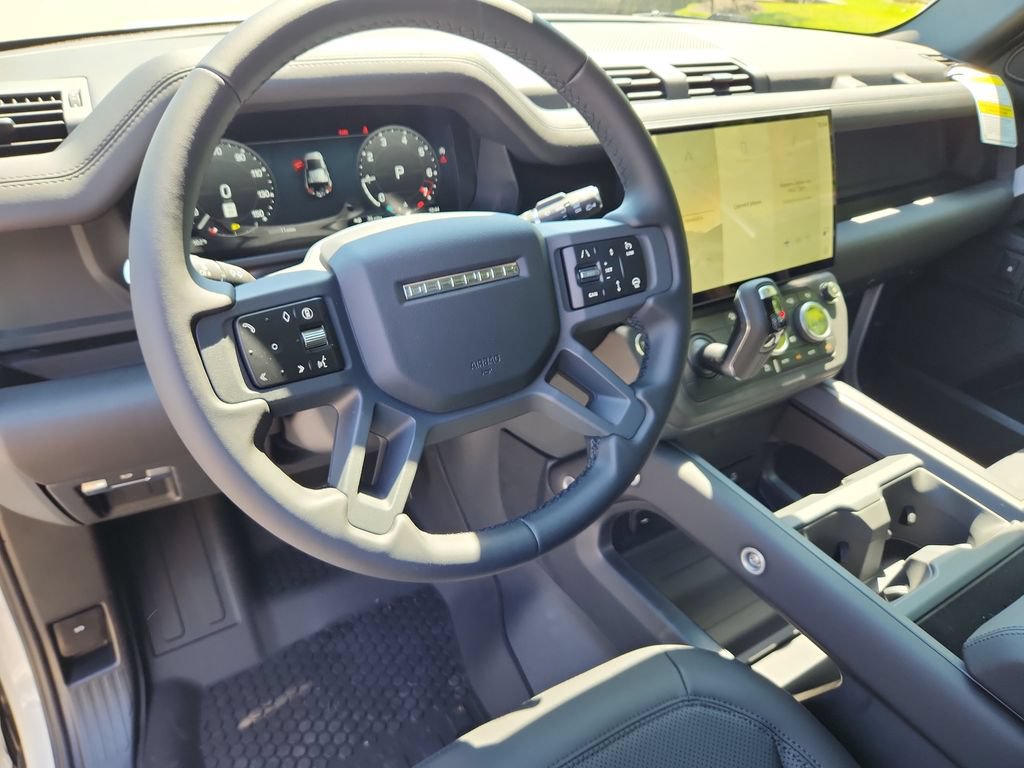 New 2026 Land Rover Defender 110 S AWD/4WD image 14