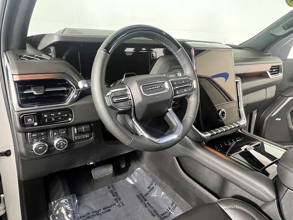 Used 2025 GMC Yukon XL Denali w/ Denali Reserve Package AWD/4WD image 23