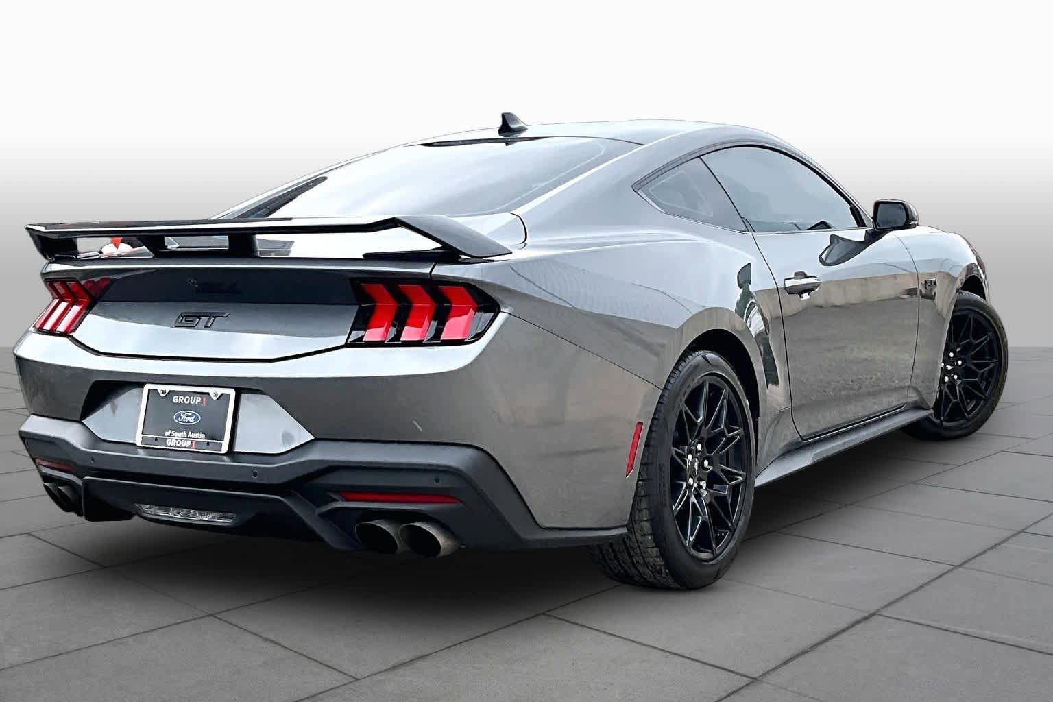 Used 2025 Ford Mustang GT Premium w/ GT Performance Package RWD image 13