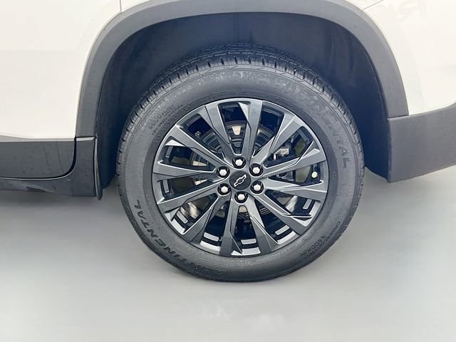 Used 2023 Chevrolet Traverse RS image 37