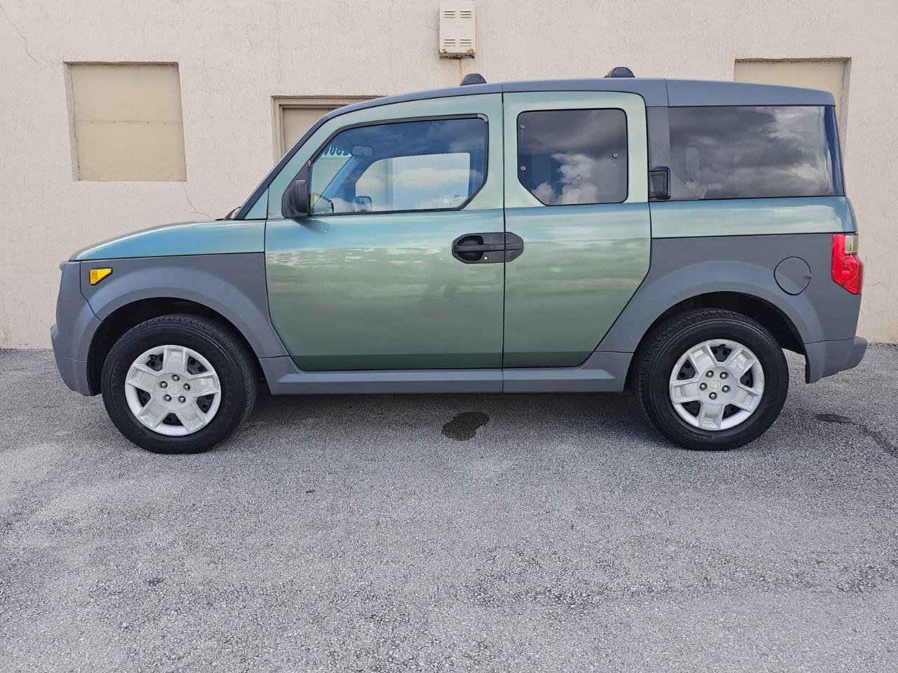 Used 2005 Honda Element LX image 9