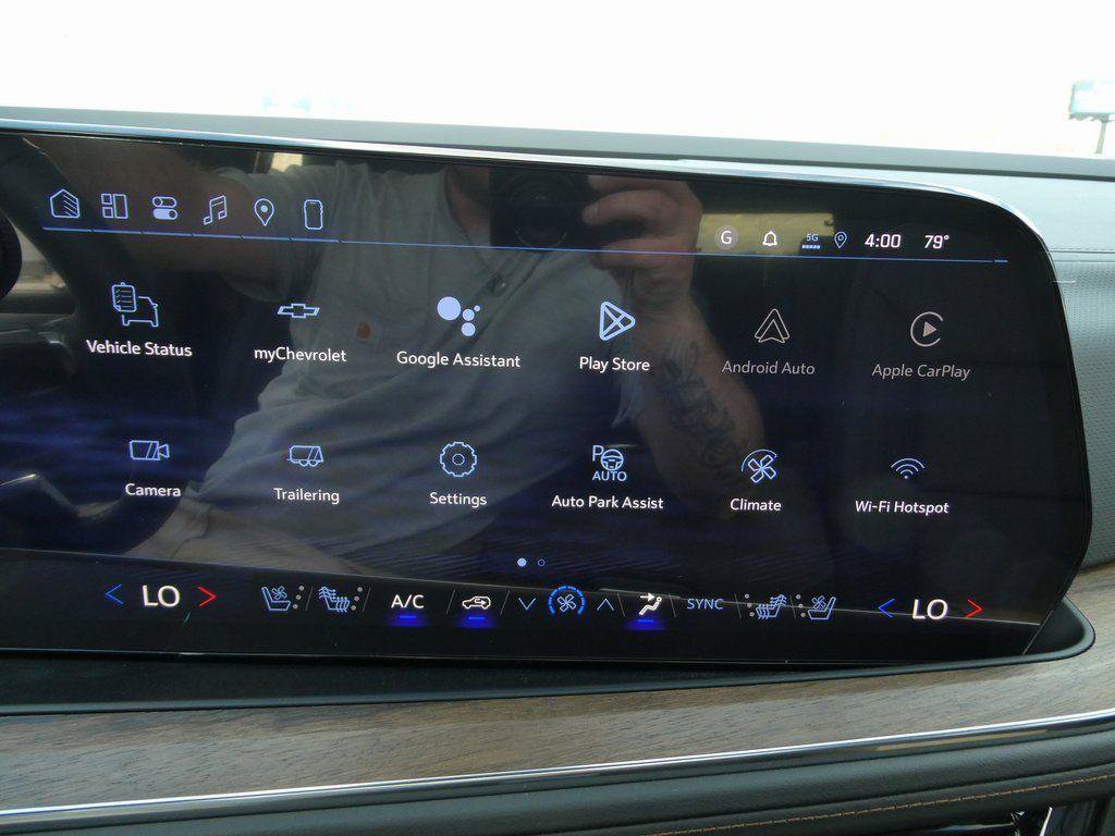 New 2026 Chevrolet Suburban High Country image 32