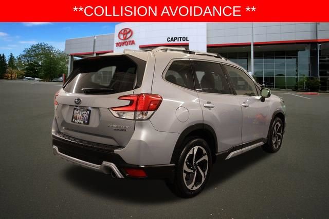 Used 2023 Subaru Forester Touring image 3