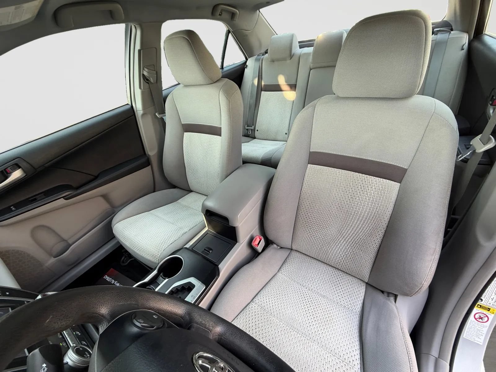 Used 2012 Toyota Camry LE FWD image 13