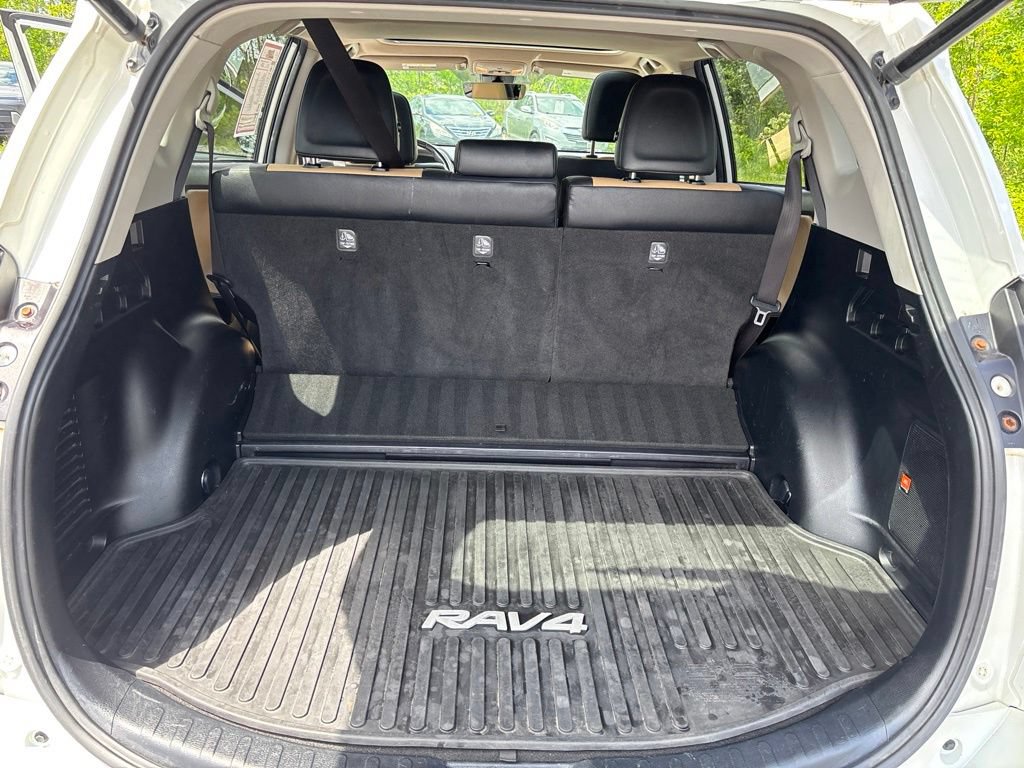Used 2018 Toyota RAV4 Limited w/ Advanced Technology Package AWD/4WD image 19