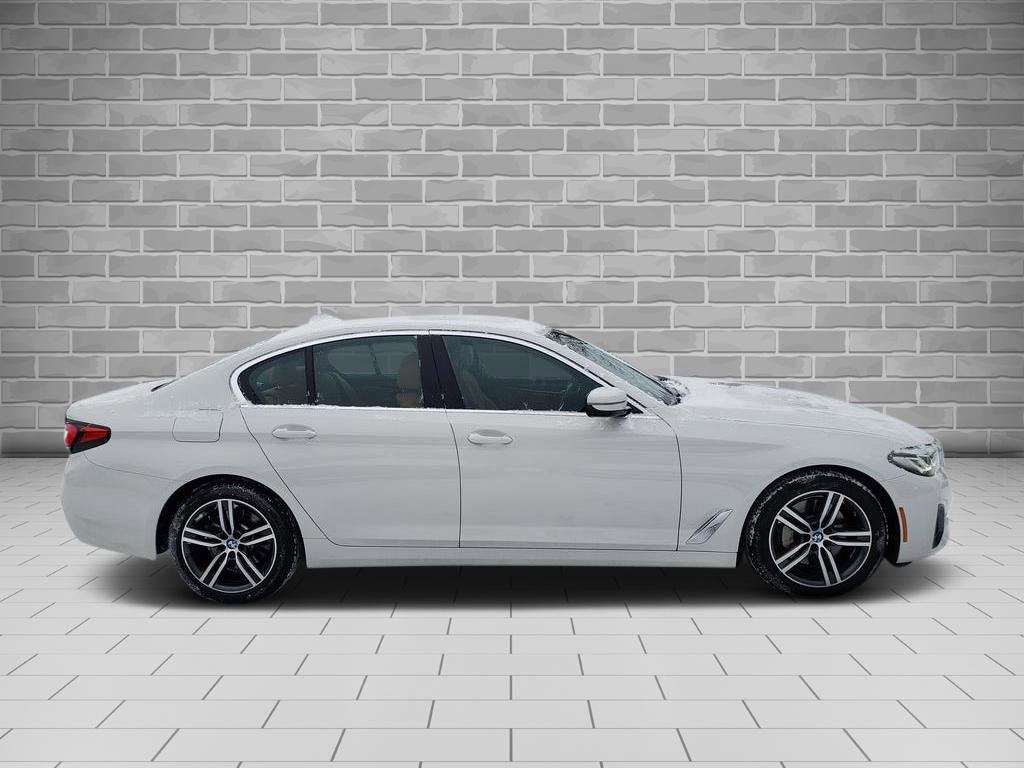 Used 2022 BMW 530i xDrive w/ Convenience Package image 4