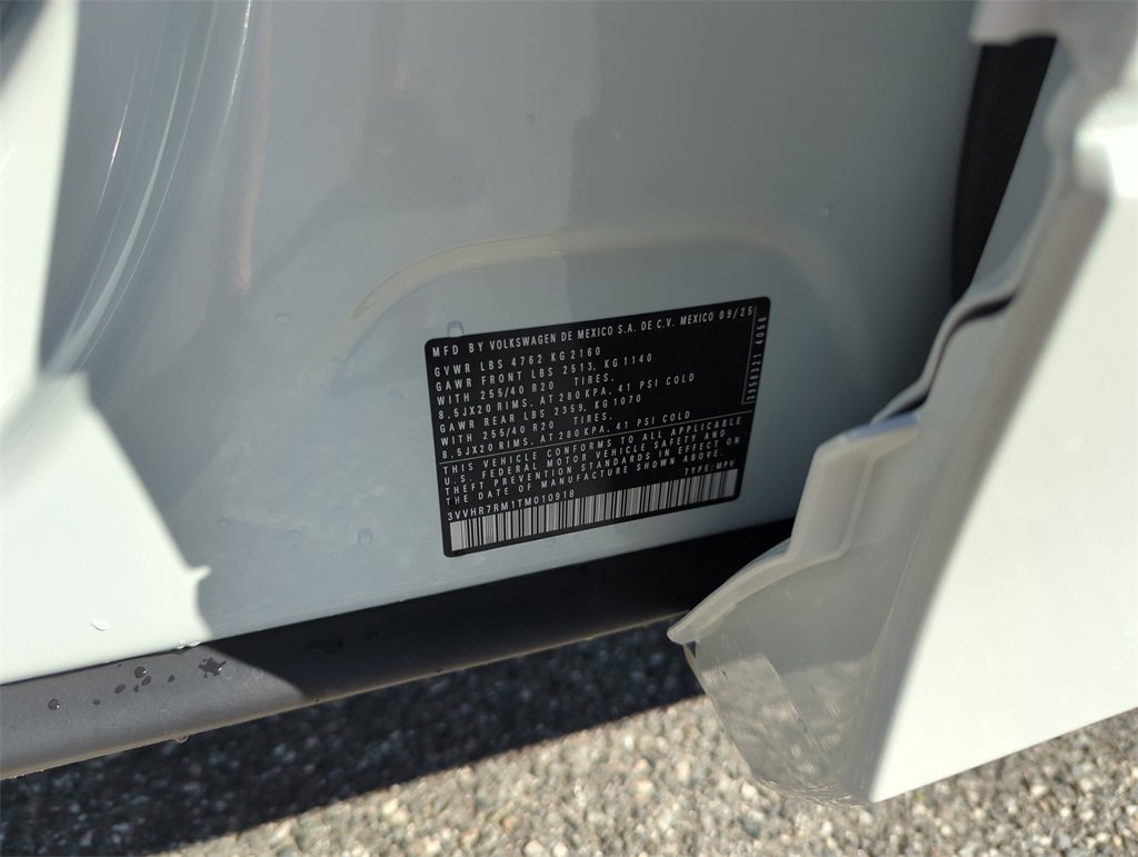 New 2026 Volkswagen Tiguan SE R-Line image 45