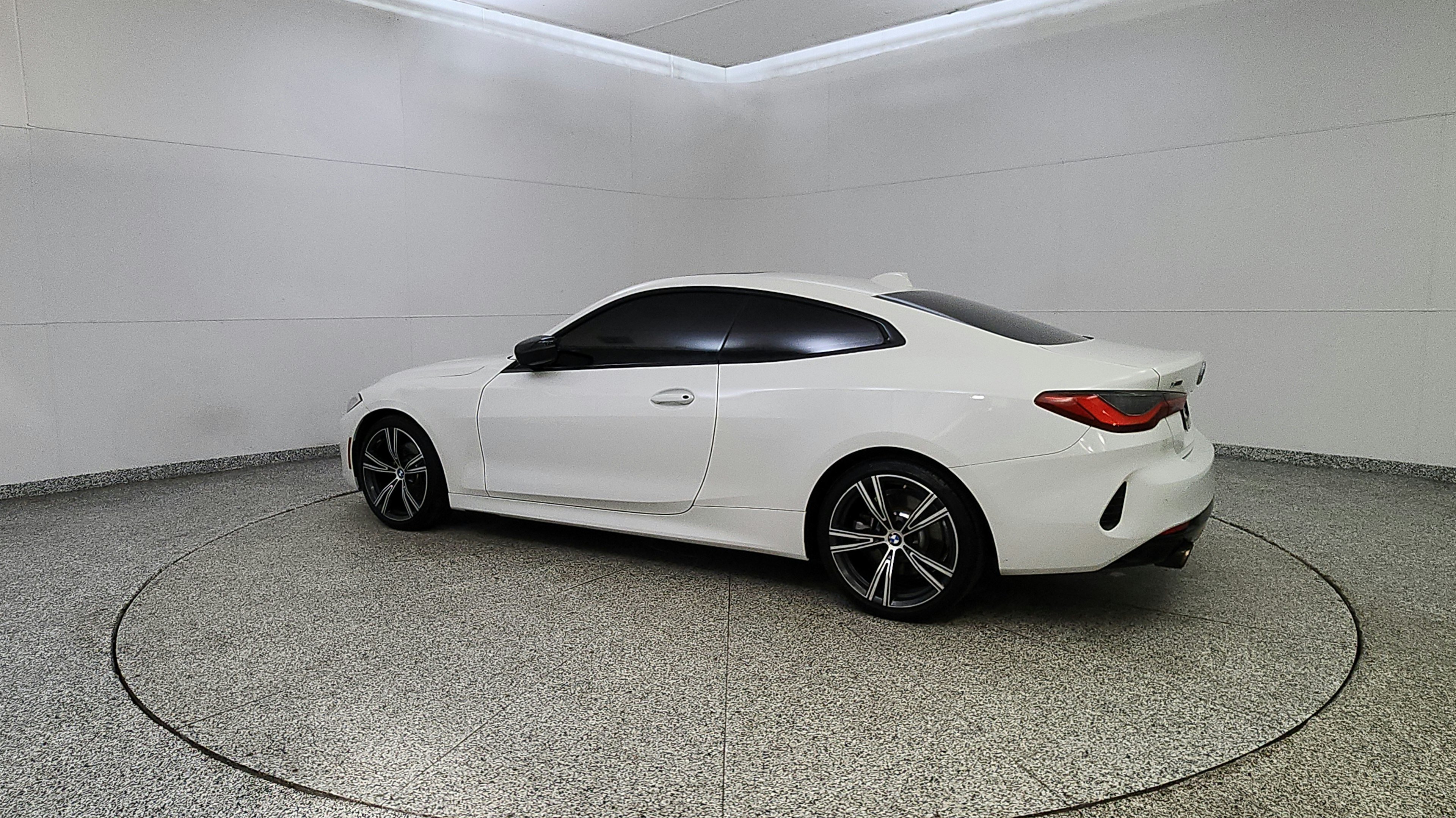 Used 2021 BMW 430i xDrive Coupe w/ Convenience Package AWD/4WD image 5