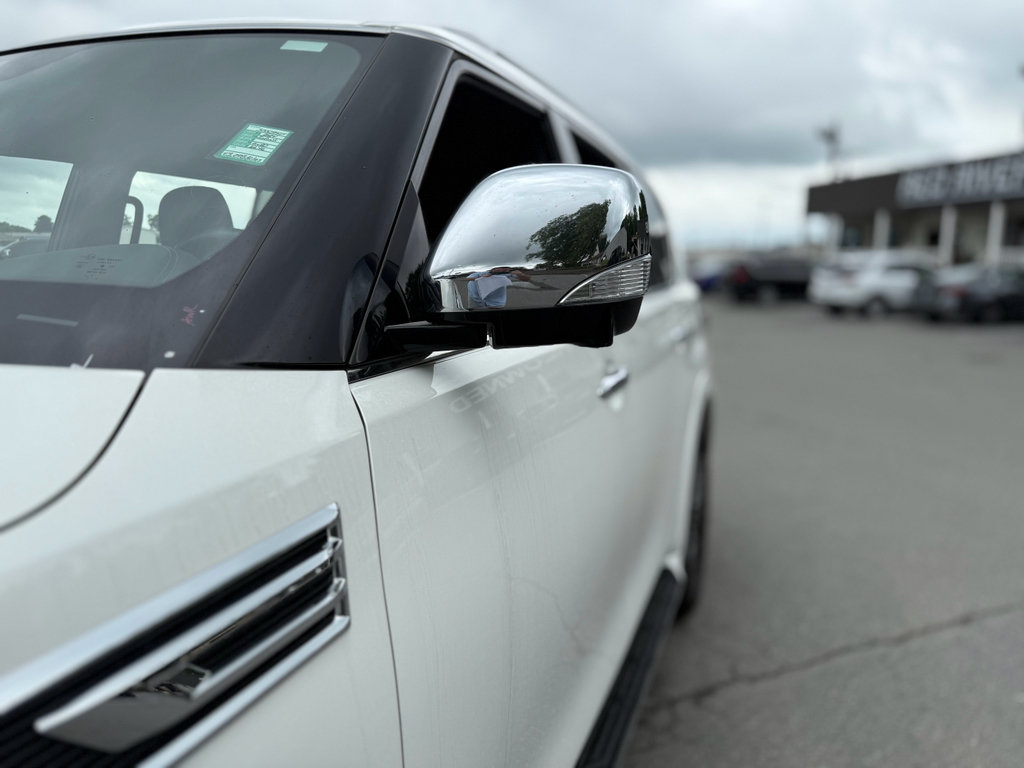 Used 2024 INFINITI QX80 Sensory w/ All-Season Package AWD/4WD image 16