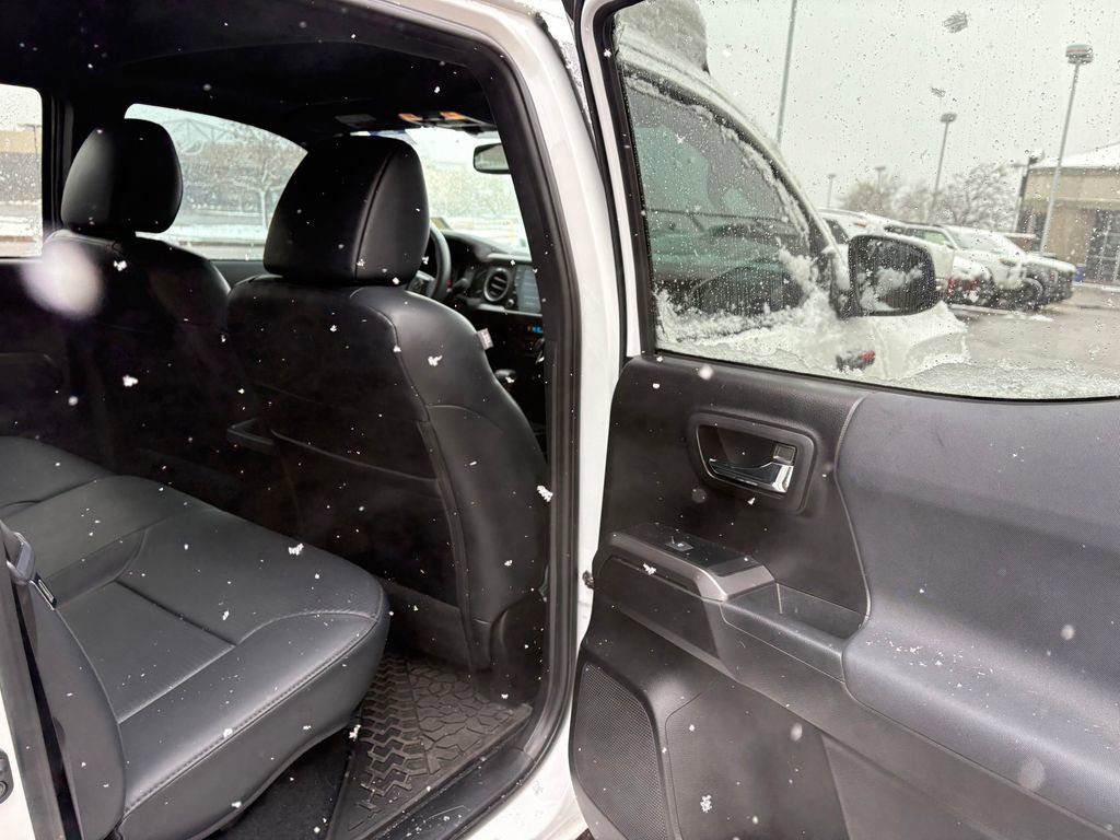 Used 2021 Toyota Tacoma TRD Pro AWD/4WD image 27
