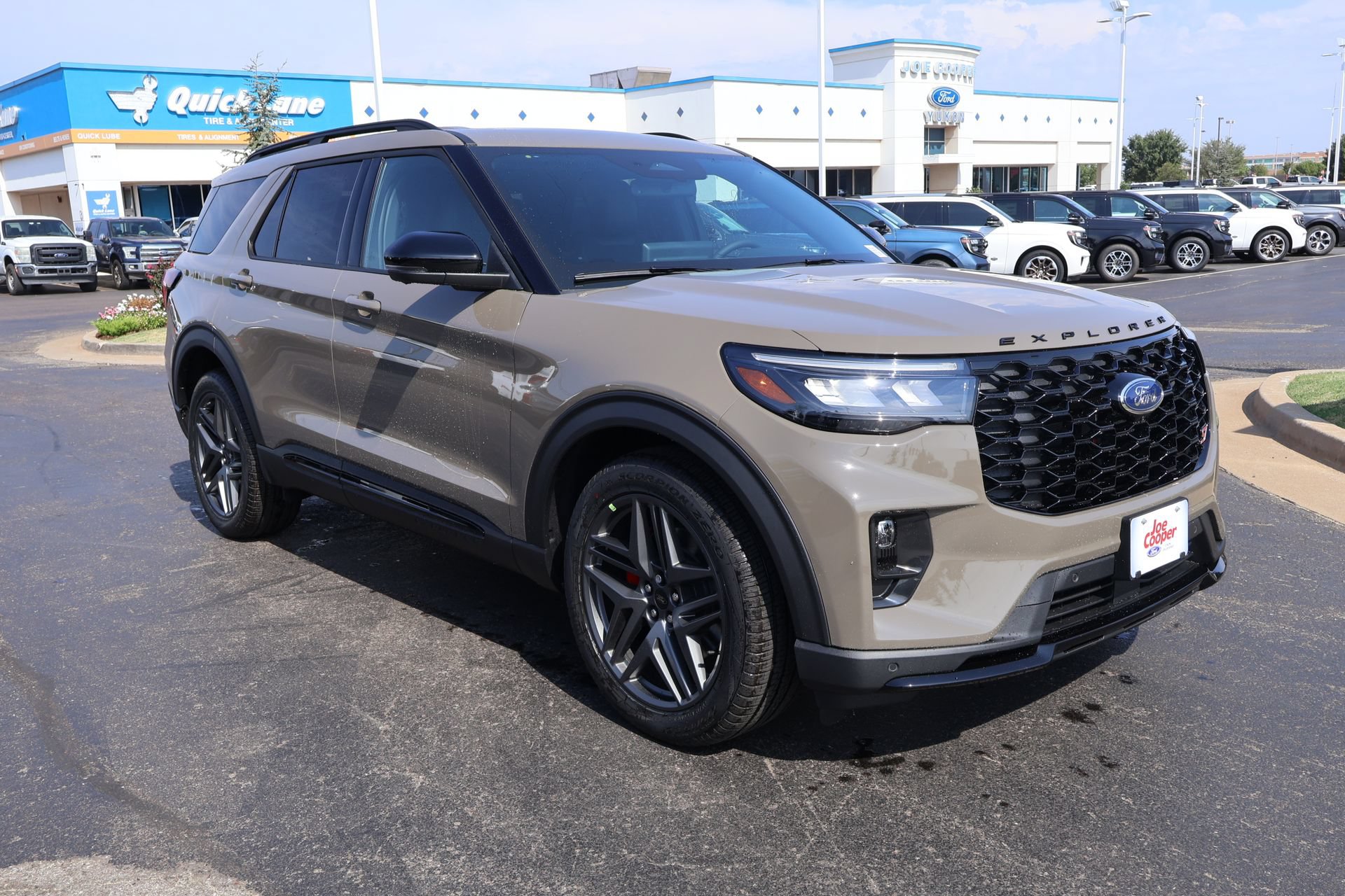 New 2026 Ford Explorer ST w/ Sun And Sound Package