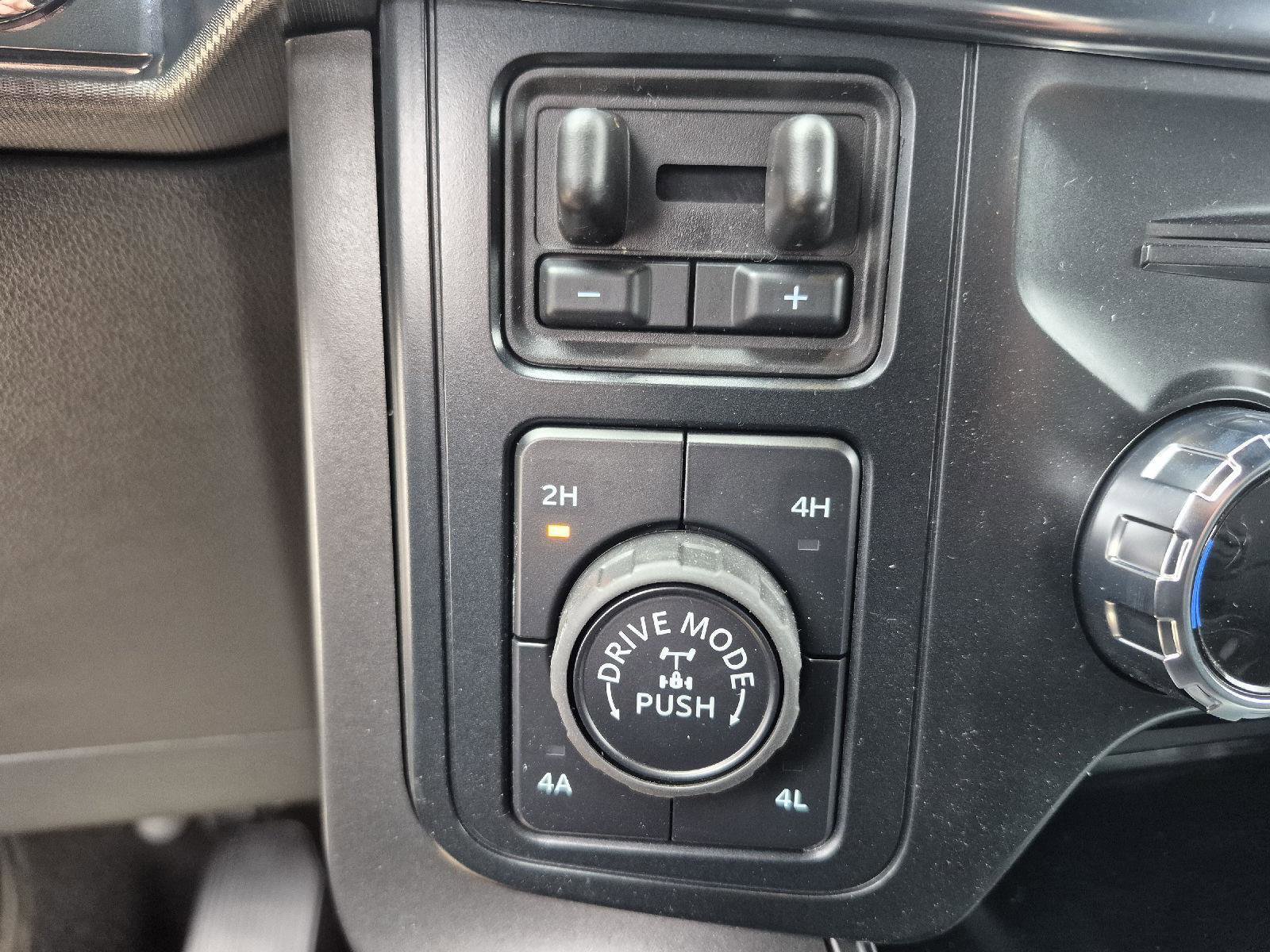 New 2025 Ford F150 Lariat w/ Equipment Group 501A Mid image 21