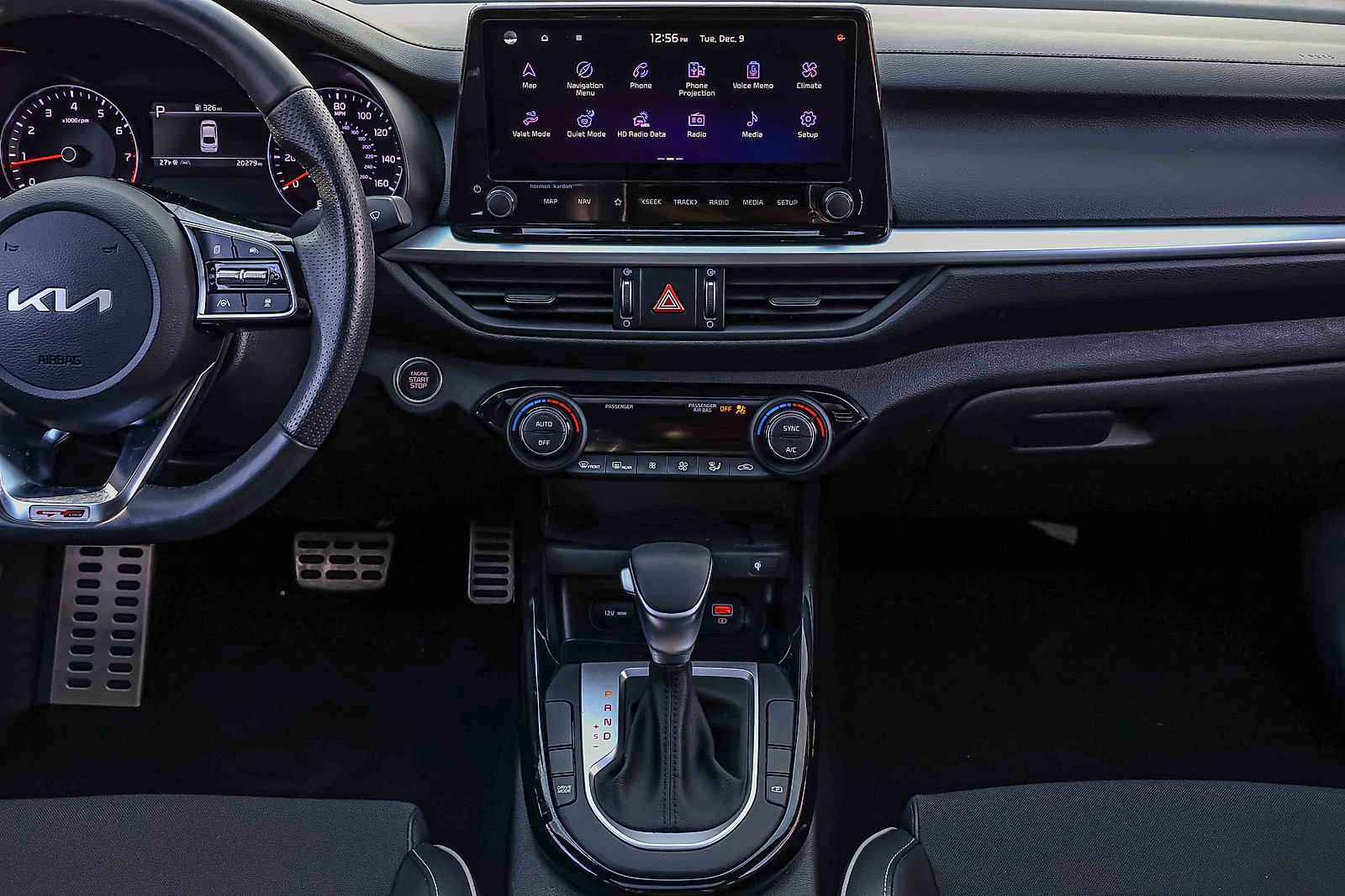 Certified 2023 Kia Forte GT-Line w/ GT-Line Premium Package image 11