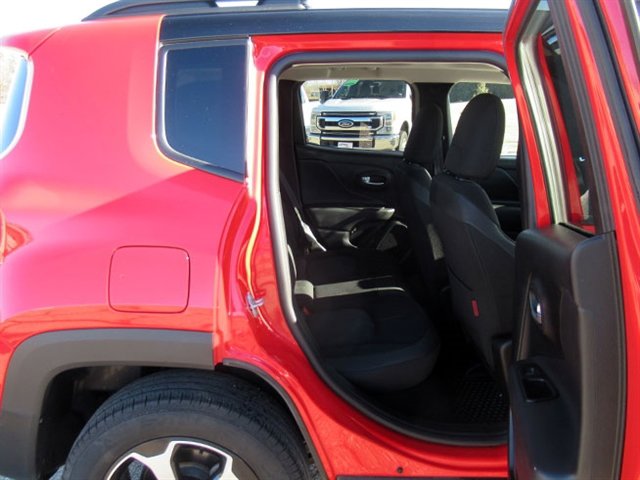 Used 2019 Jeep Renegade Trailhawk image 16