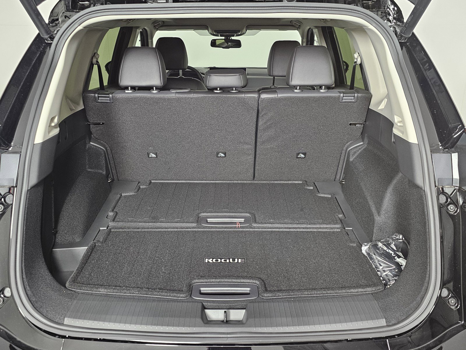 New 2026 Nissan Rogue Platinum w/ Platinum Premium Package image 18