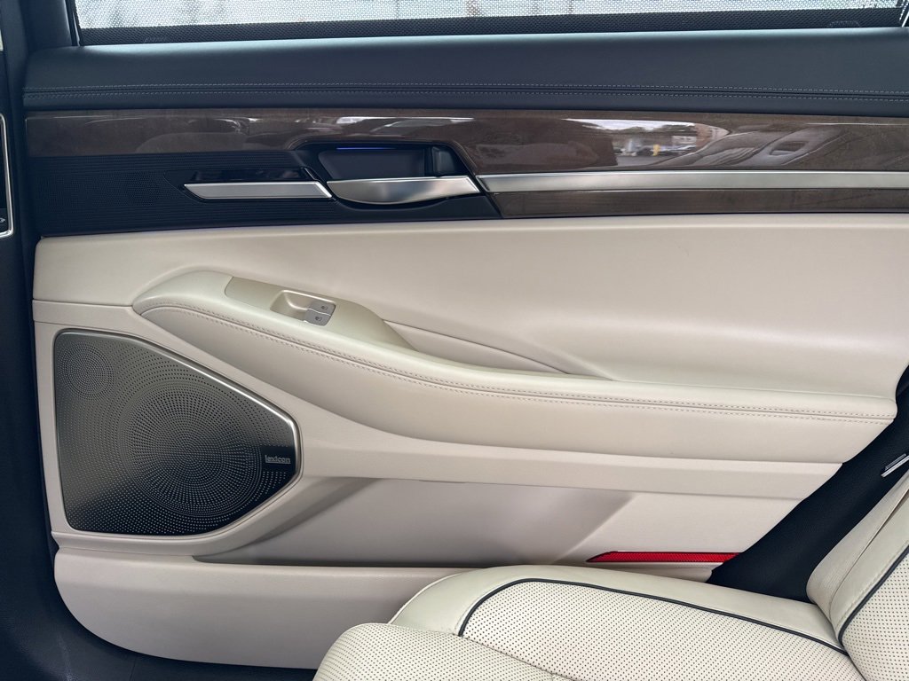 Used 2017 Genesis G90 3.3T Premium image 53